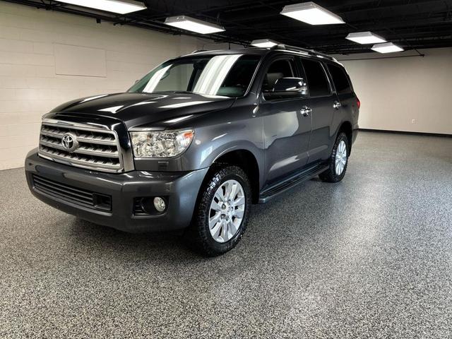 Photo of 2016 Magnetic Gray Metallic Toyota Sequoia