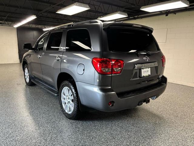 Photo of 2016 Magnetic Gray Metallic Toyota Sequoia