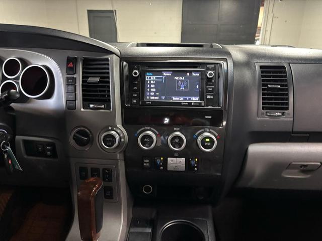 Photo of 2016 Magnetic Gray Metallic Toyota Sequoia
