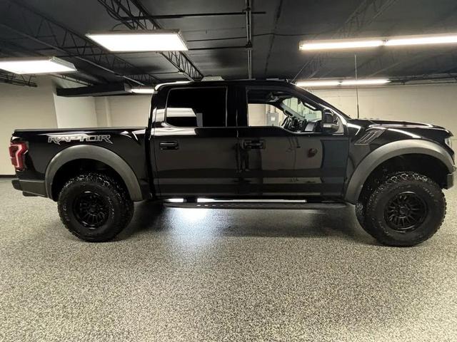 Photo of 2019 Agate Black Metallic Ford F-150