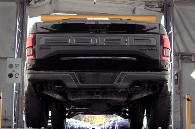 Photo of 2019 Agate Black Metallic Ford F-150