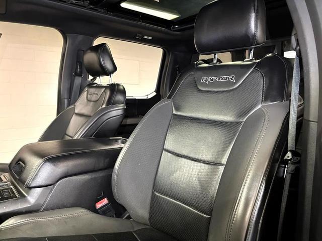 Photo of 2019 Agate Black Metallic Ford F-150