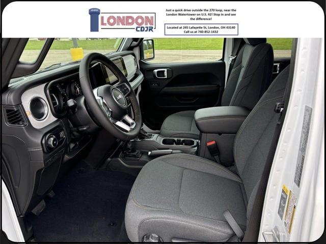 Photo of 2024 Bright White Clearcoat Jeep Wrangler