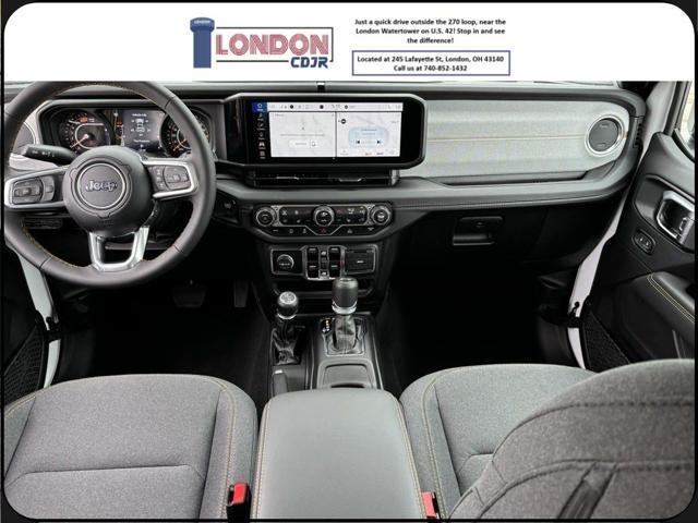 Photo of 2024 Bright White Clearcoat Jeep Wrangler