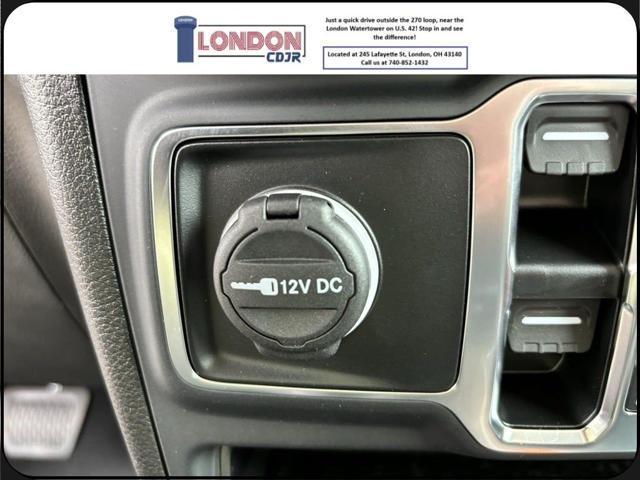 Photo of 2024 Bright White Clearcoat Jeep Wrangler