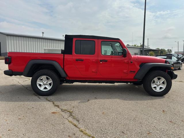 Photo of 2020 Firecracker Red Clearcoat Jeep Gladiator