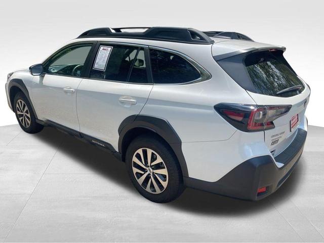 Photo of 2023 Crystal White Pearl Subaru Outback