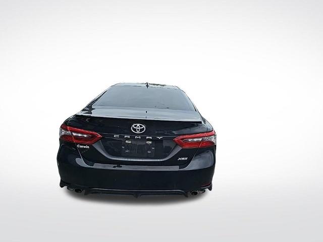 Photo of 2022 Midnight Black Metallic Toyota Camry