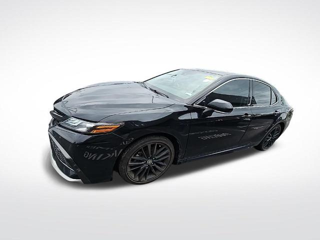 Photo of 2022 Midnight Black Metallic Toyota Camry
