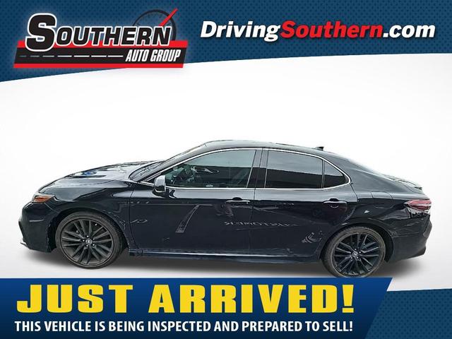 Photo of 2022 Midnight Black Metallic Toyota Camry