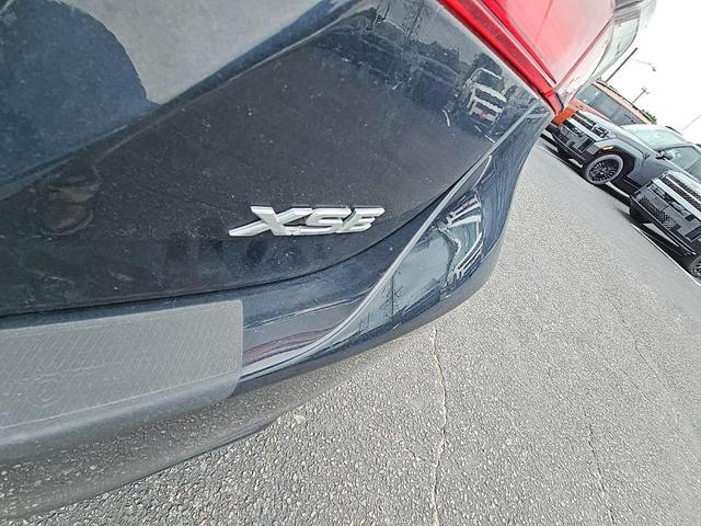 Photo of 2022 Midnight Black Metallic Toyota Camry