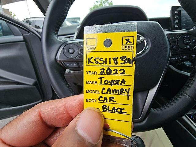 Photo of 2022 Midnight Black Metallic Toyota Camry