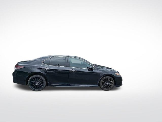 Photo of 2022 Midnight Black Metallic Toyota Camry