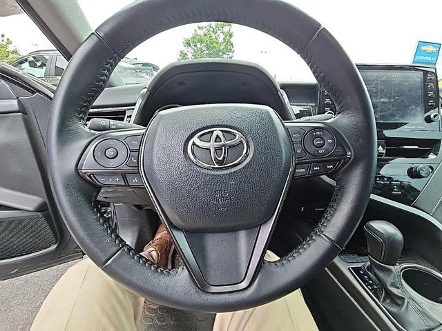Photo of 2022 Midnight Black Metallic Toyota Camry