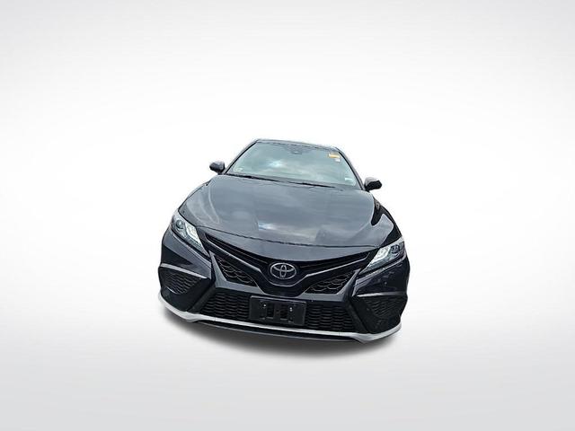 Photo of 2022 Midnight Black Metallic Toyota Camry