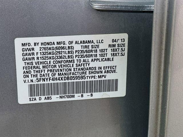 Photo of 2013 Alabaster Silver Metallic Honda Pilot