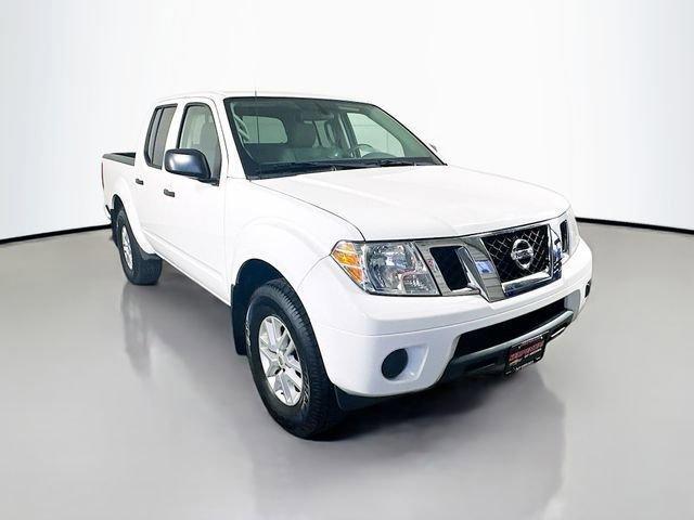 Photo of 2019 Glacier White Nissan Frontier
