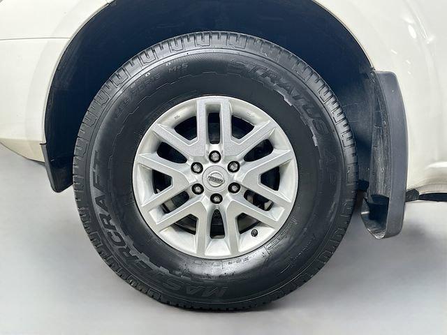 Photo of 2019 Glacier White Nissan Frontier