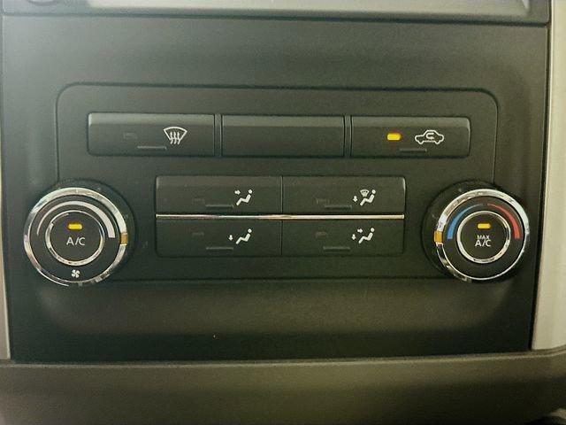 Photo of 2019 Glacier White Nissan Frontier