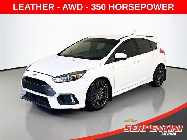 Photo of 2016 Frozen White Ford Focus RS