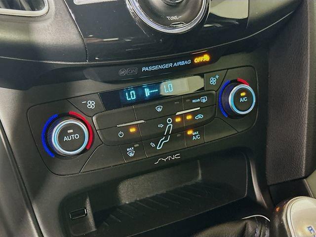 Photo of 2016 Frozen White Ford Focus RS