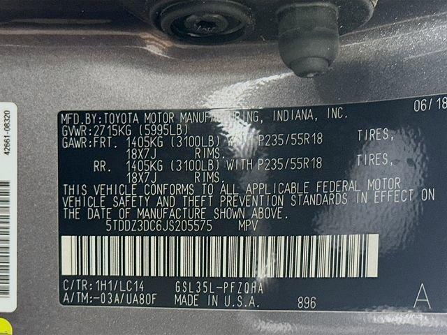 Photo of 2018 Predawn Gray Mica Toyota Sienna