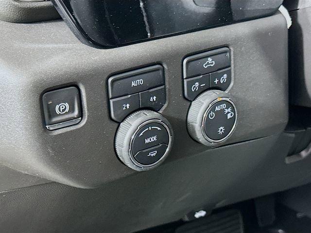 Photo of 2025 Black Chevrolet Silverado 1500