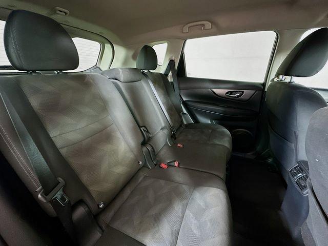 Photo of 2016 Cayenne Red Nissan Rogue