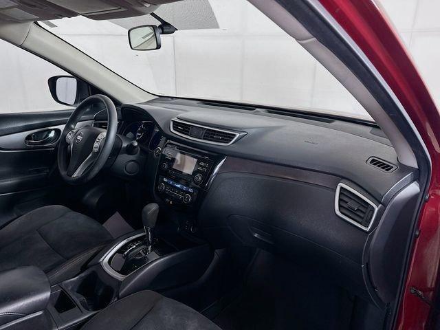 Photo of 2016 Cayenne Red Nissan Rogue