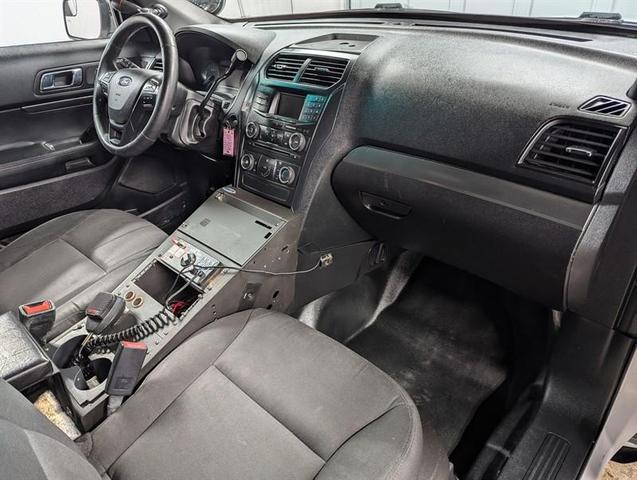 Photo of 2017 White Ford Utility Police Interceptor