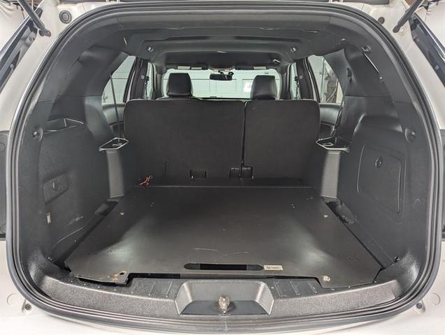 Photo of 2017 White Ford Utility Police Interceptor