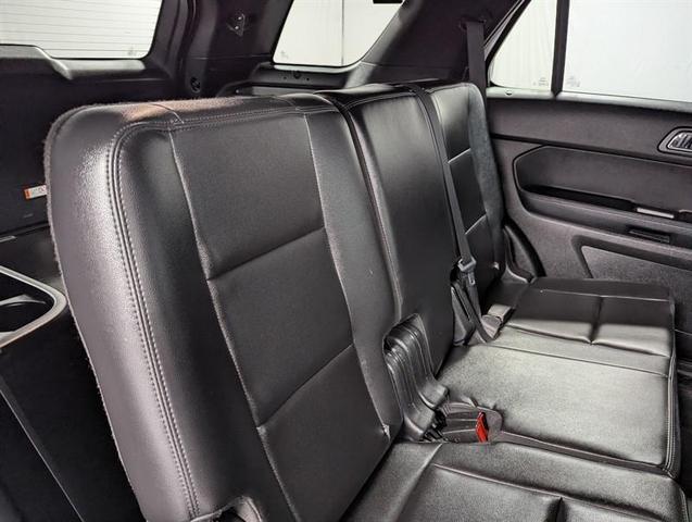 Photo of 2017 White Ford Utility Police Interceptor
