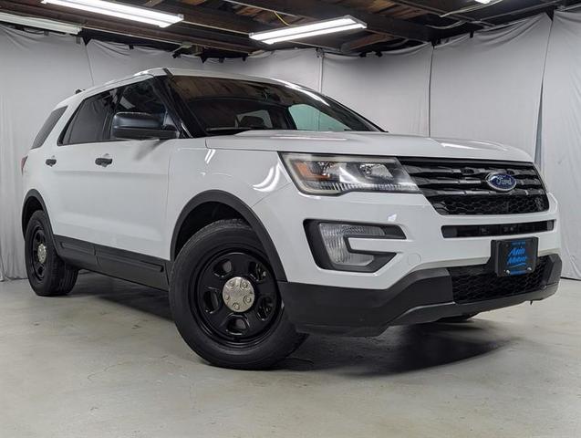 Photo of 2017 White Ford Utility Police Interceptor