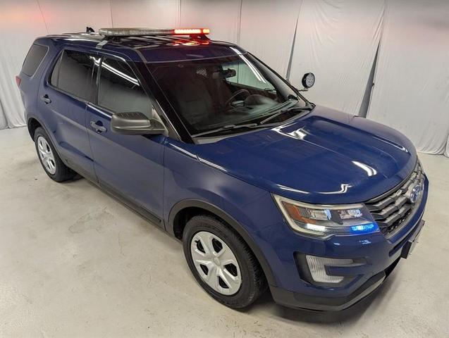 Photo of 2017 Blue Ford Utility Police Interceptor