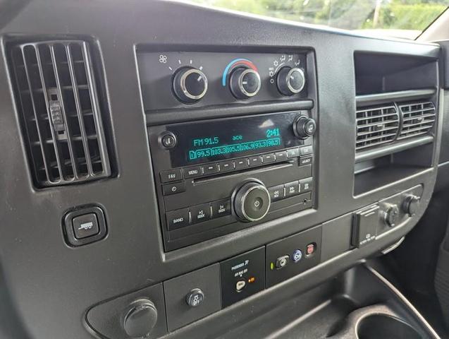 Photo of 2017 Gray Chevrolet Express 2500