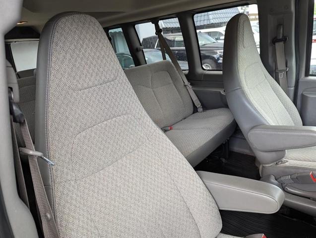 Photo of 2017 Gray Chevrolet Express 2500