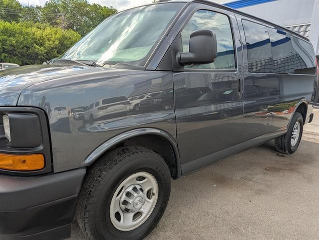 Photo of 2017 Gray Chevrolet Express 2500