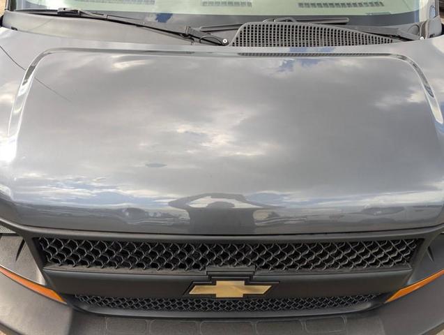 Photo of 2017 Gray Chevrolet Express 2500