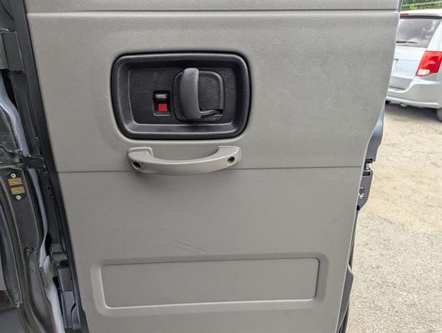 Photo of 2017 Gray Chevrolet Express 2500