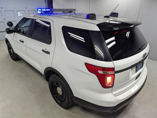 Photo of 2015 White Ford Utility Police Interceptor