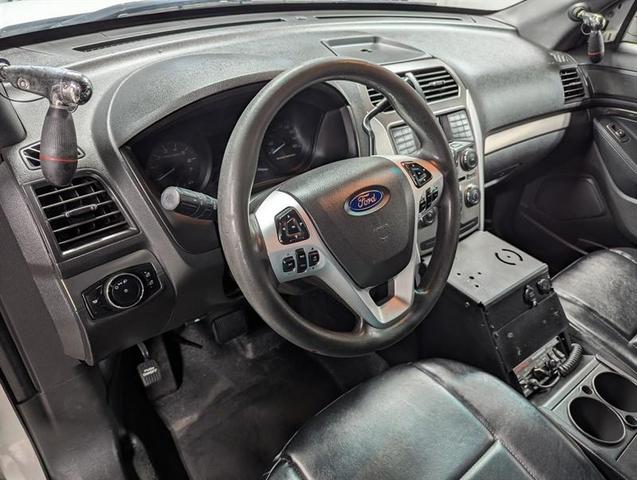 Photo of 2015 White Ford Utility Police Interceptor