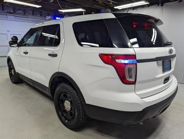 Photo of 2015 White Ford Utility Police Interceptor