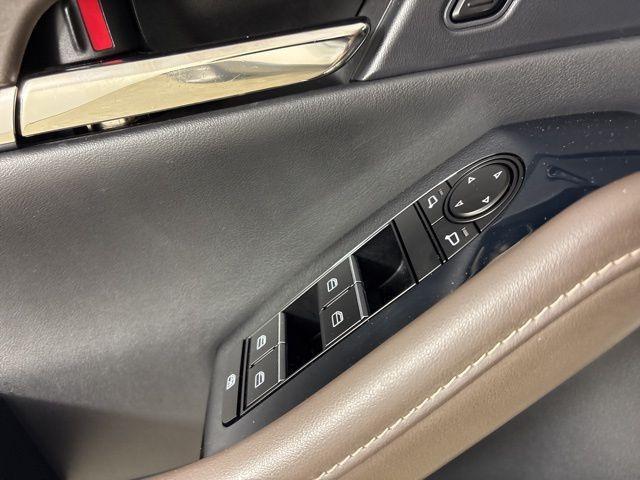 Photo of 2023 Snowflake White Pearl Mazda CX-30