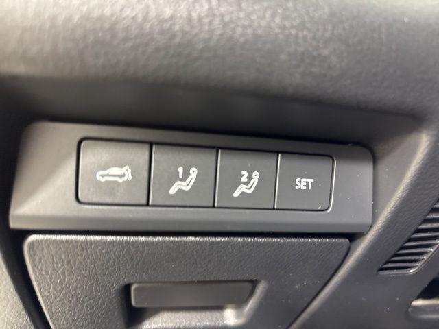 Photo of 2023 Snowflake White Pearl Mazda CX-30