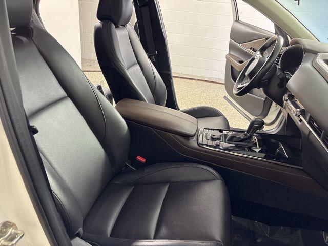 Photo of 2023 Snowflake White Pearl Mazda CX-30