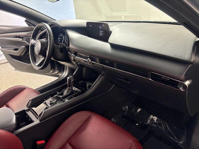 Photo of 2024 Polymetal Gray Metallic Mazda Mazda3