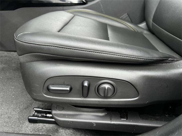 Photo of 2024 Mosaic Black Metallic Chevrolet Trax