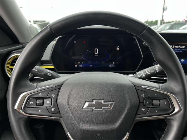 Photo of 2024 Mosaic Black Metallic Chevrolet Trax