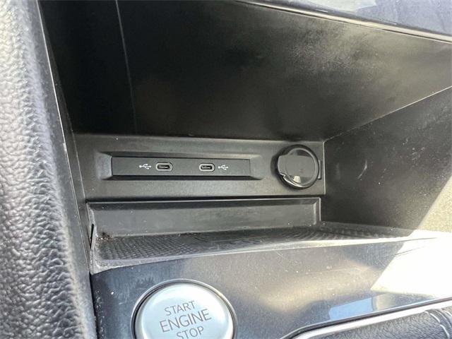 Photo of 2022 Platinum Gray Metallic Volkswagen Tiguan