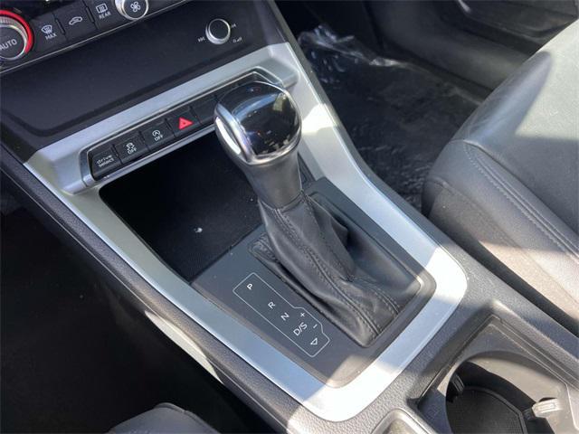 Photo of 2021 White Audi Q3
